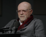 #213 Mickey Drexler: The Art of Selling with Retail’s Merchant Prince